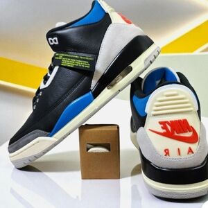 EUC!! Nike(10), Jordan 3 Retro OG 'RARE AIR'- Black Cement